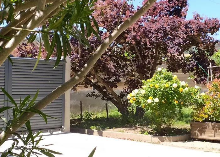 Appartement Laura Avec Piscine Privee