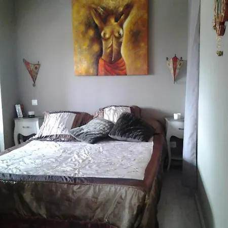 Laura Avec Piscine Privee شقة جيزنوكسيا